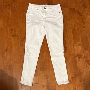 1822 Denim Women's Cream Skinny Jeans